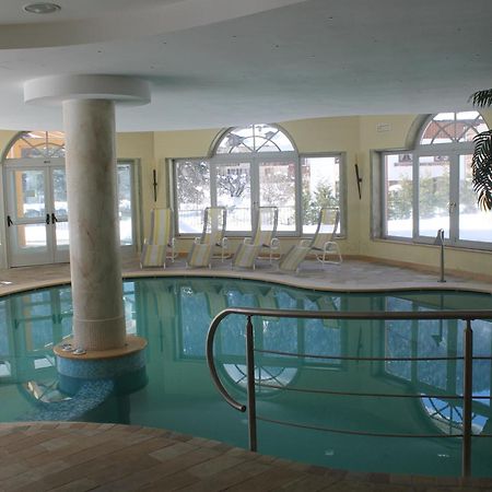 Hotel Canada Pinzolo Ngoại thất bức ảnh