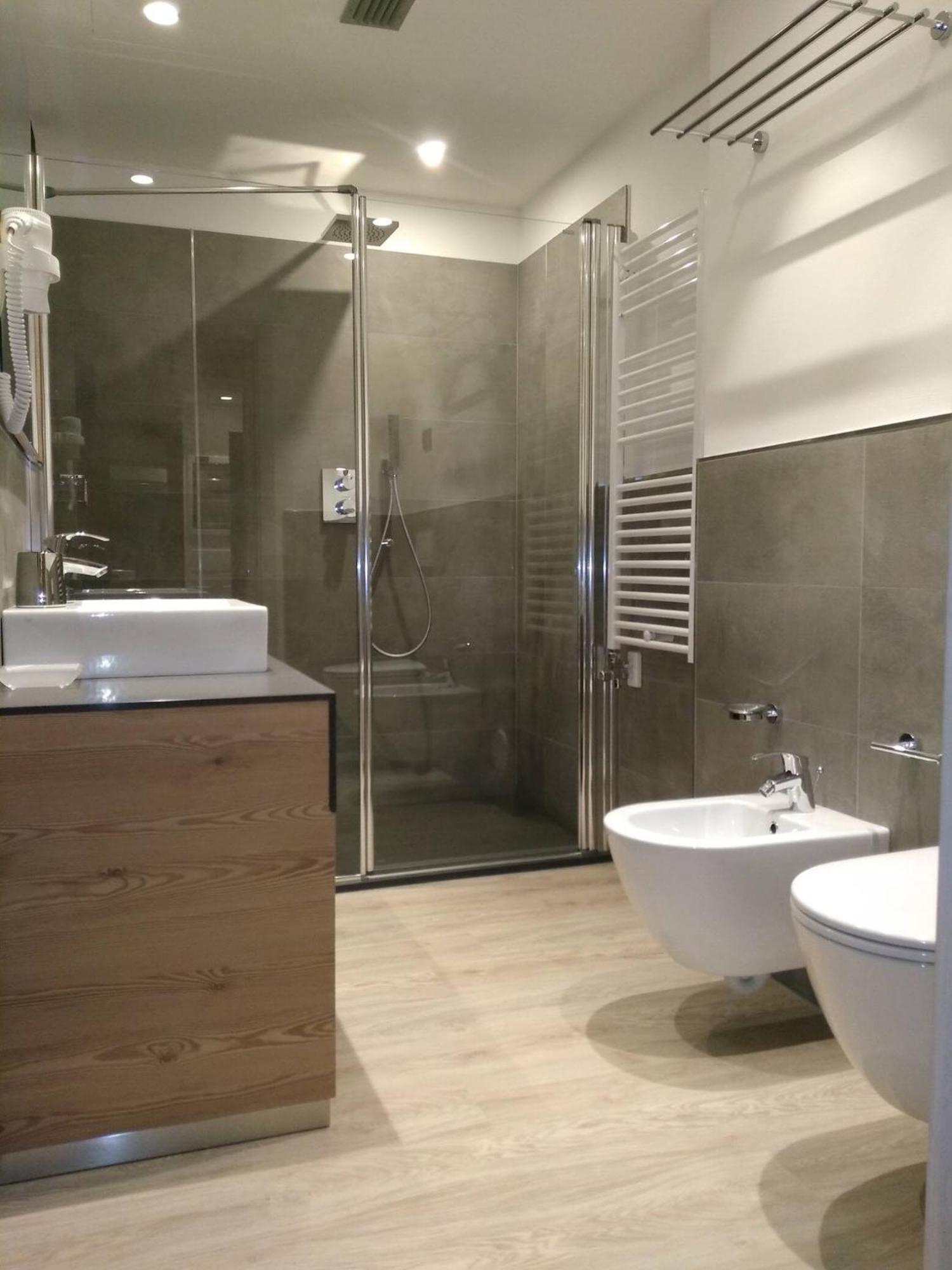 Hotel Canada Pinzolo Ngoại thất bức ảnh