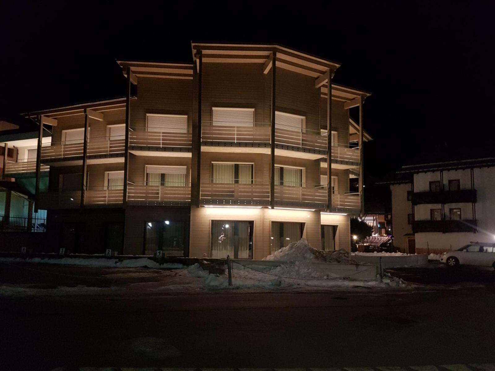 Hotel Canada Pinzolo Ngoại thất bức ảnh